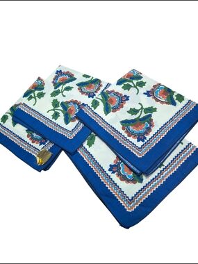 Blue Floral Border Cloth Dinner Napkins Set Of Four
